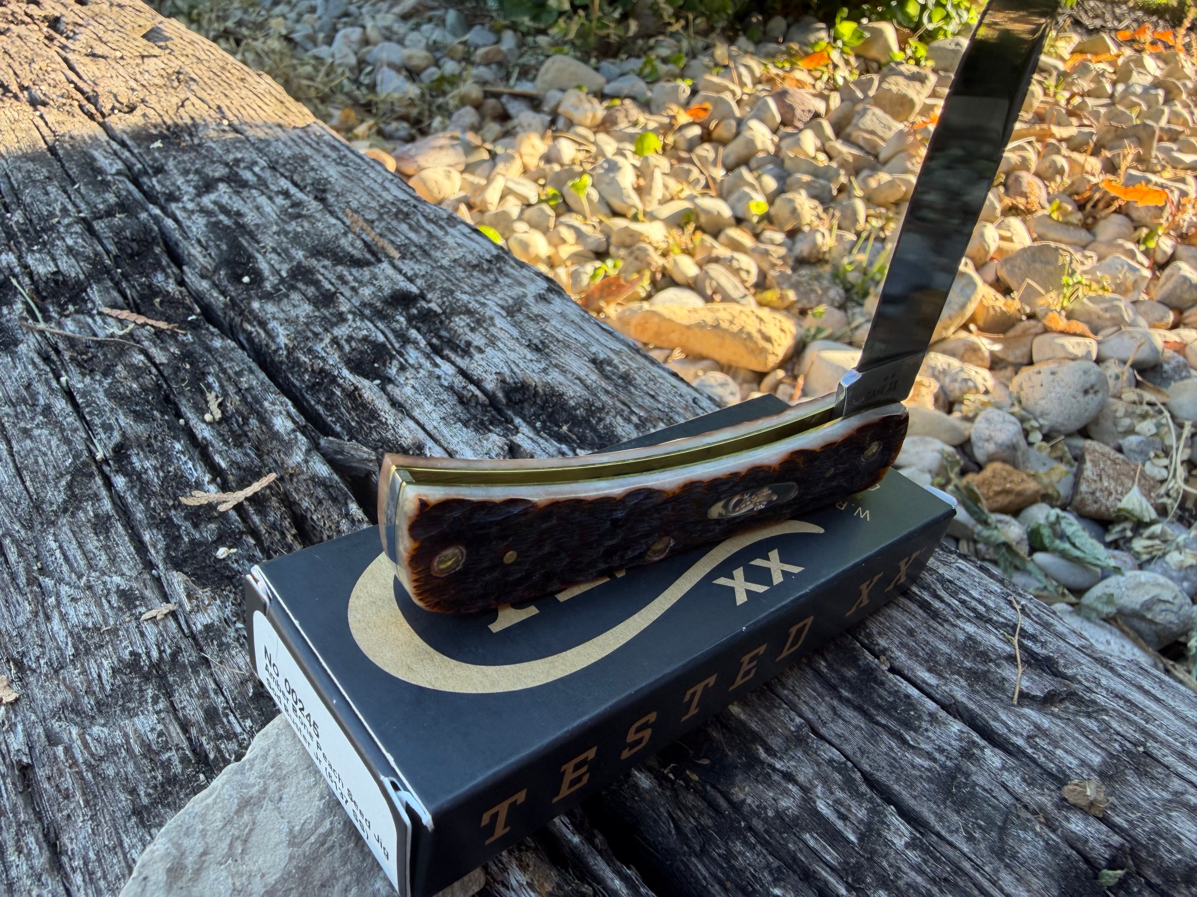 Case XX #00245 - Sod Buster Jr - Amber Jigged Bone
