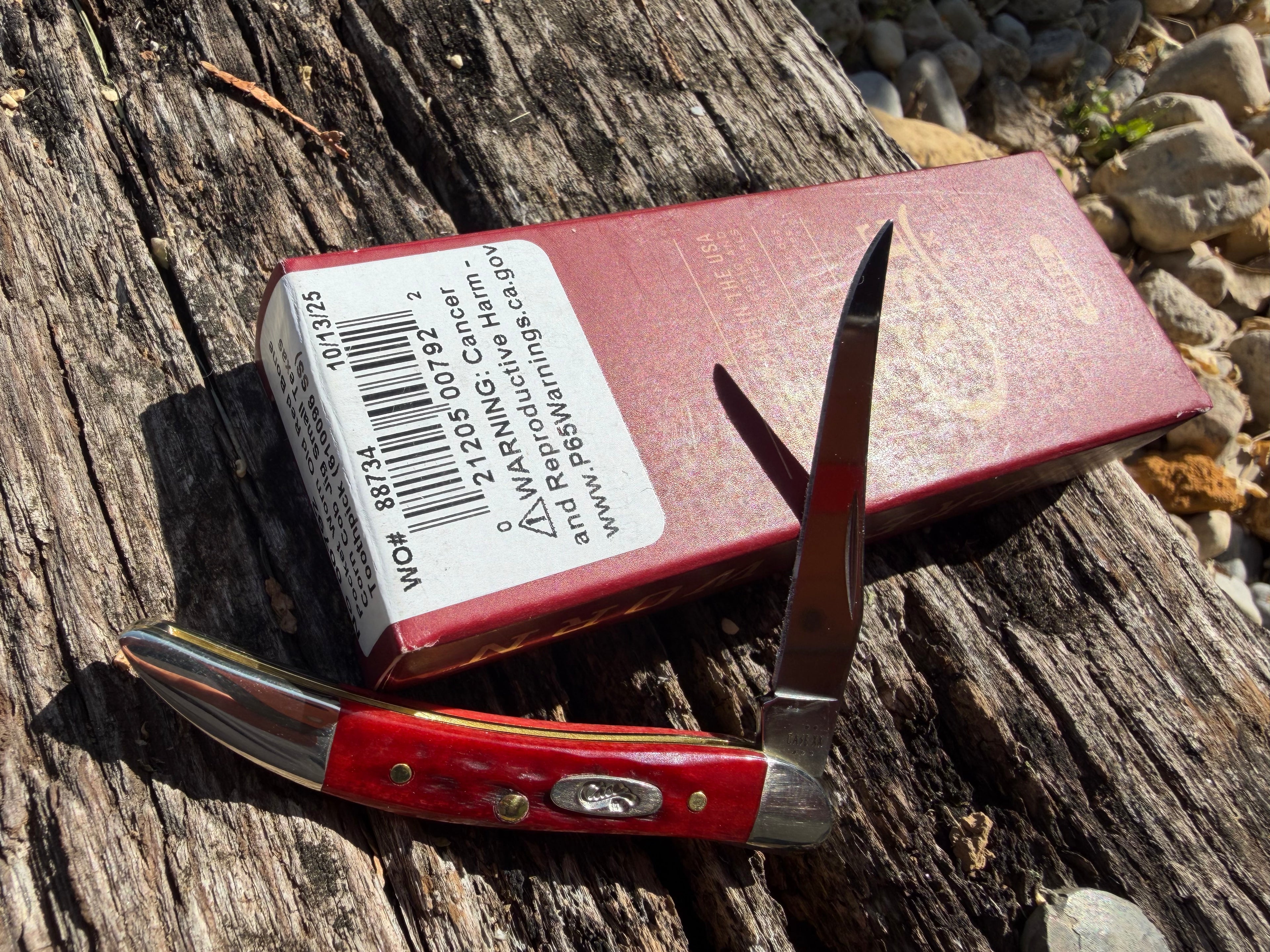 Case XX #00792 - Texas Toothpick/Small - Pocket Worn Old Red Bone Corn Cob Jig