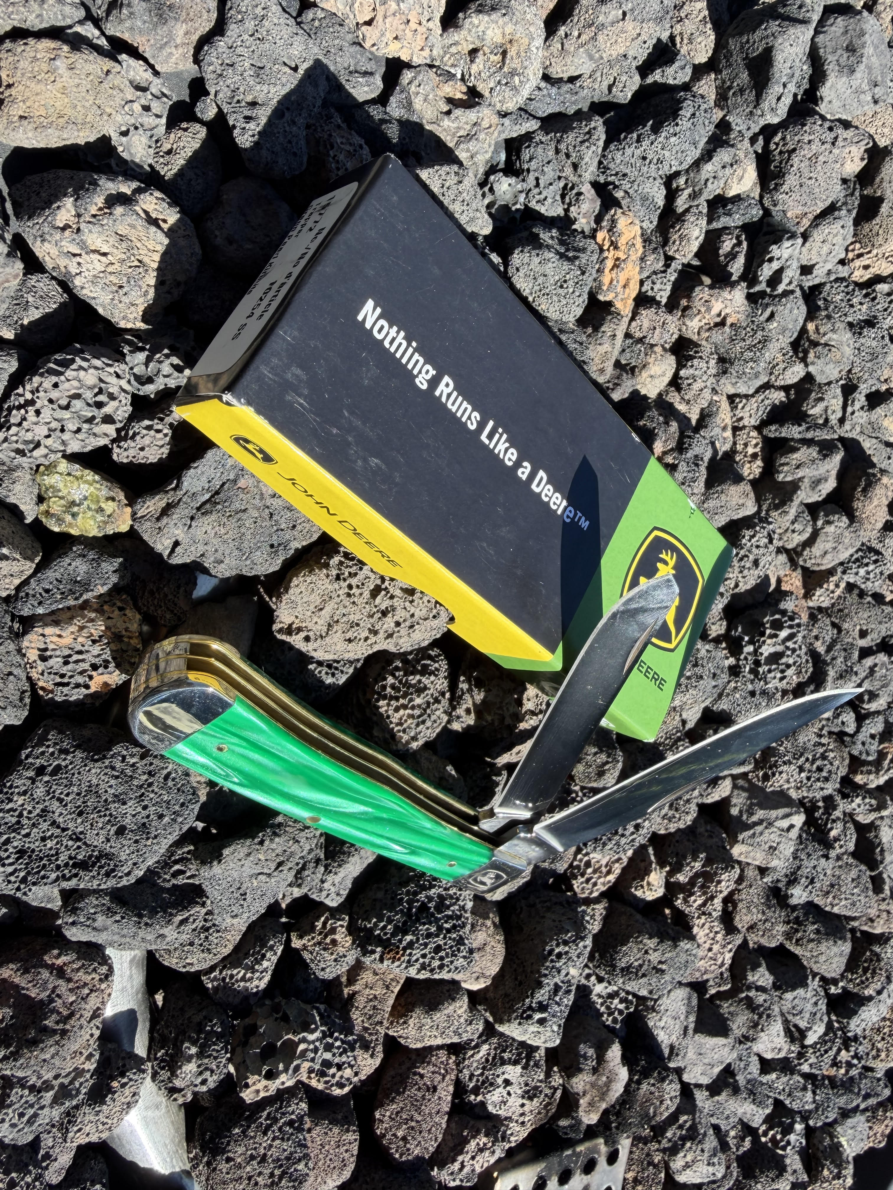Case XX #15772 - Trapper - John Deere Green Pearl Kirinite