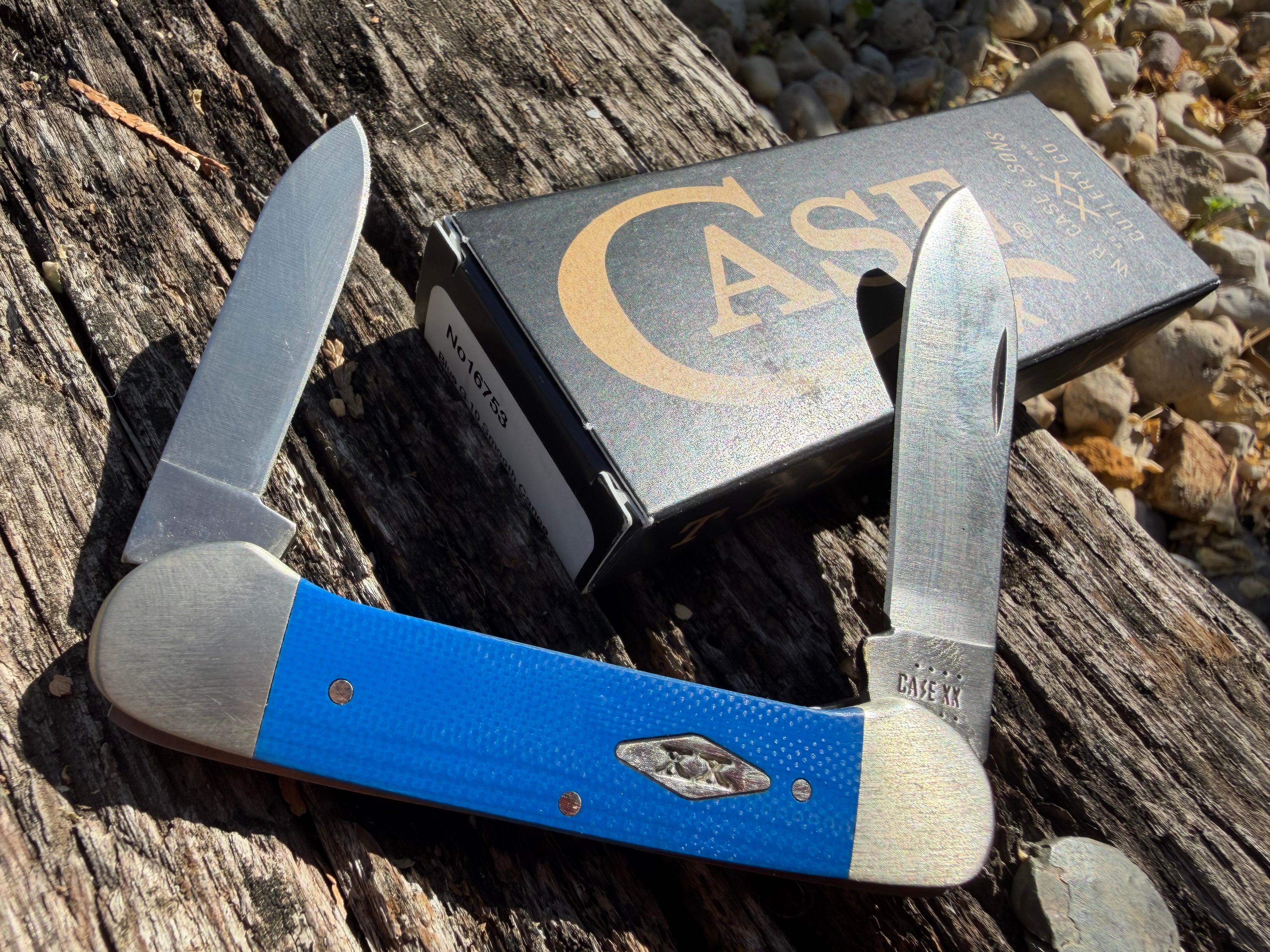 Case XX #16753 - Canoe - Blue G-10