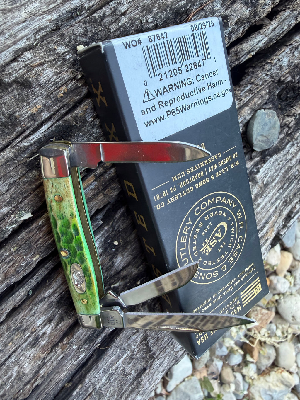 Case XX #22847 - Small Stockman - Lizard Skin Jigged Bone Handles