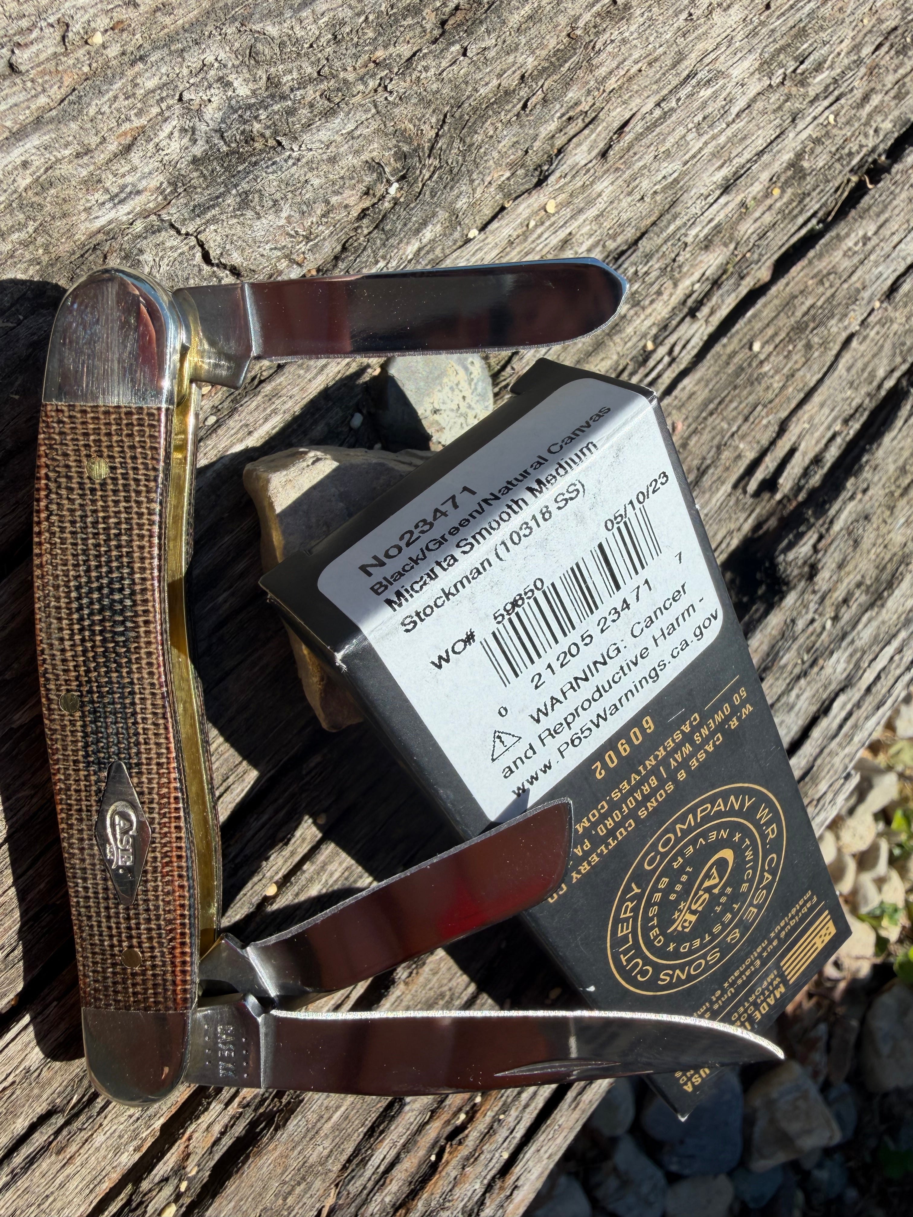 Case XX #23471 - Medium Stockman - Green and Black Micarta