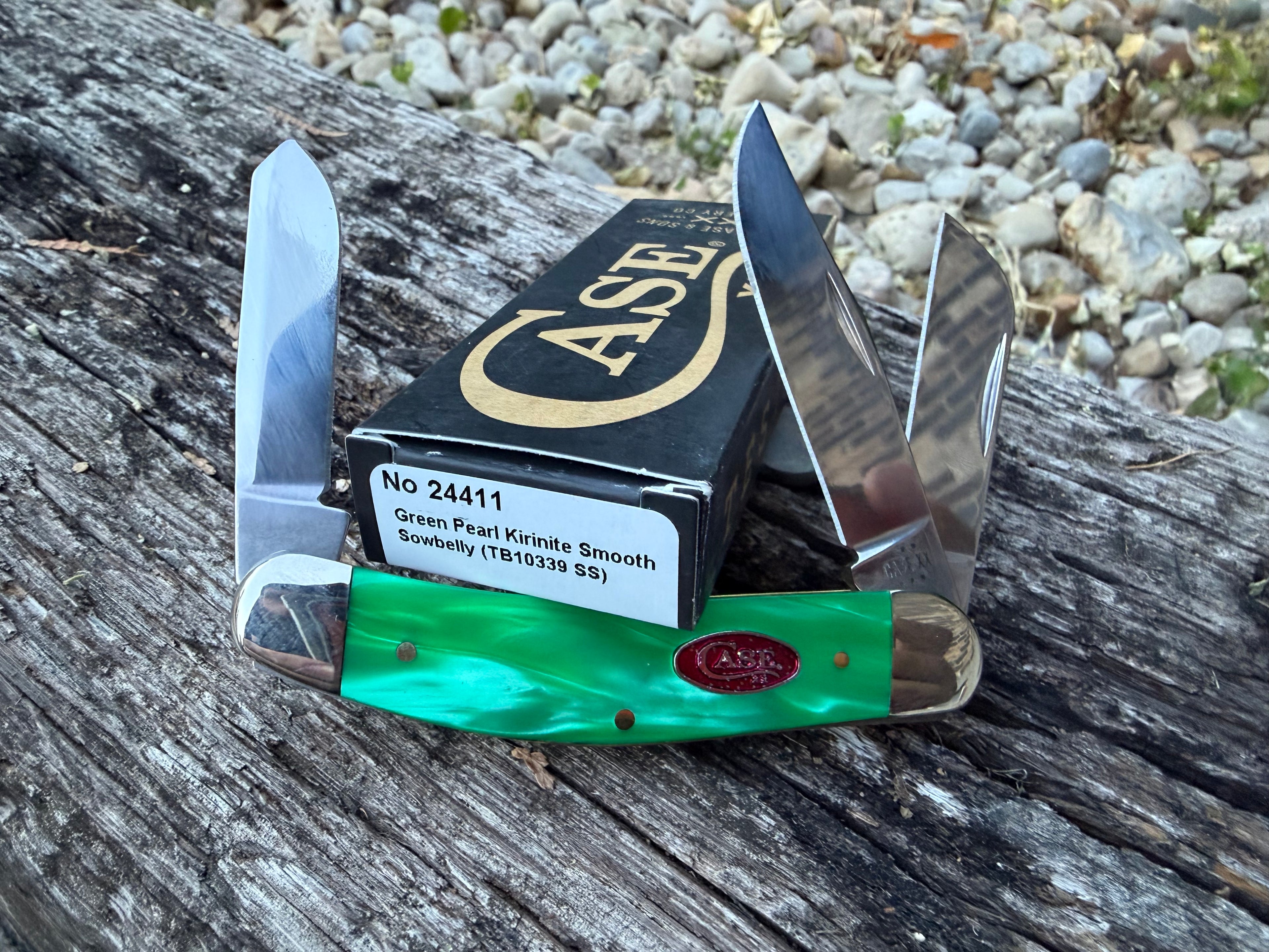 Case XX #24411 - Sowbelly - Green Pearl Kirnite