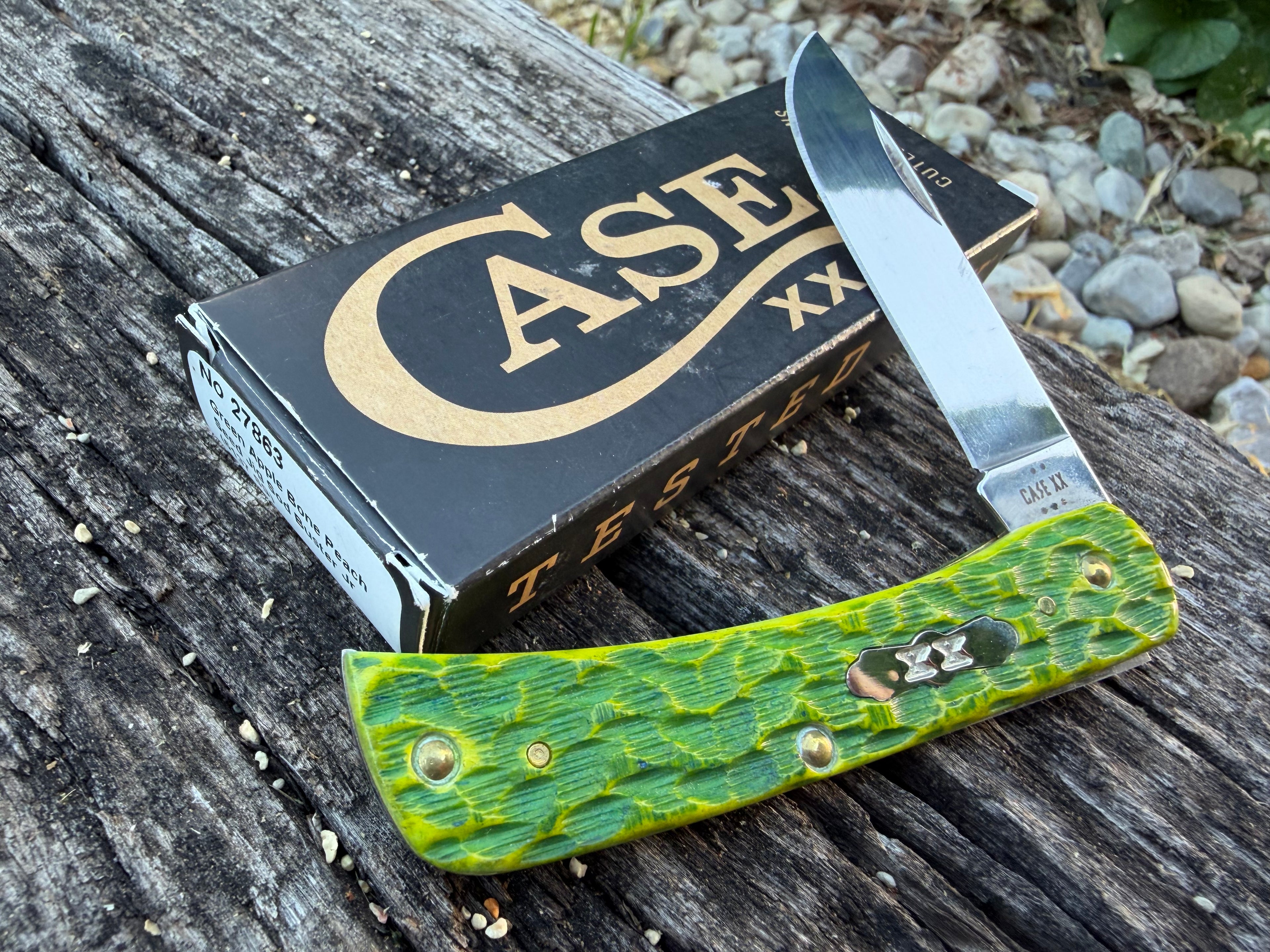 Case XX #27863 - Sod Buster Jr. - Green Apple Jig Bone