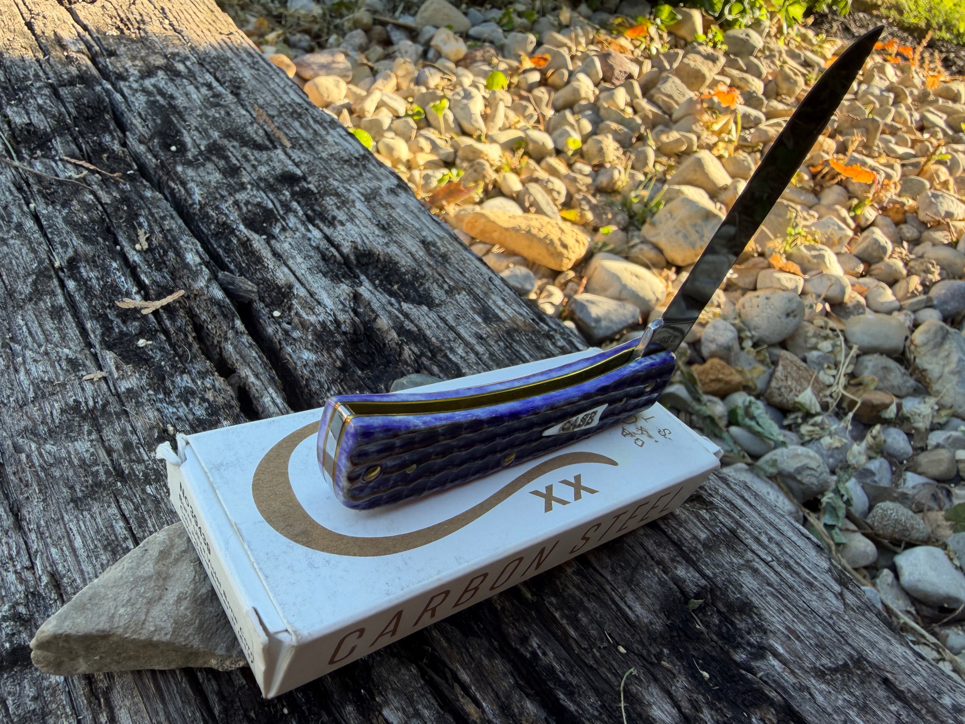 Case XX *SMKW Exclusive* #39439 - Sod Buster Jr. - Ultra Violet PB&J Bone