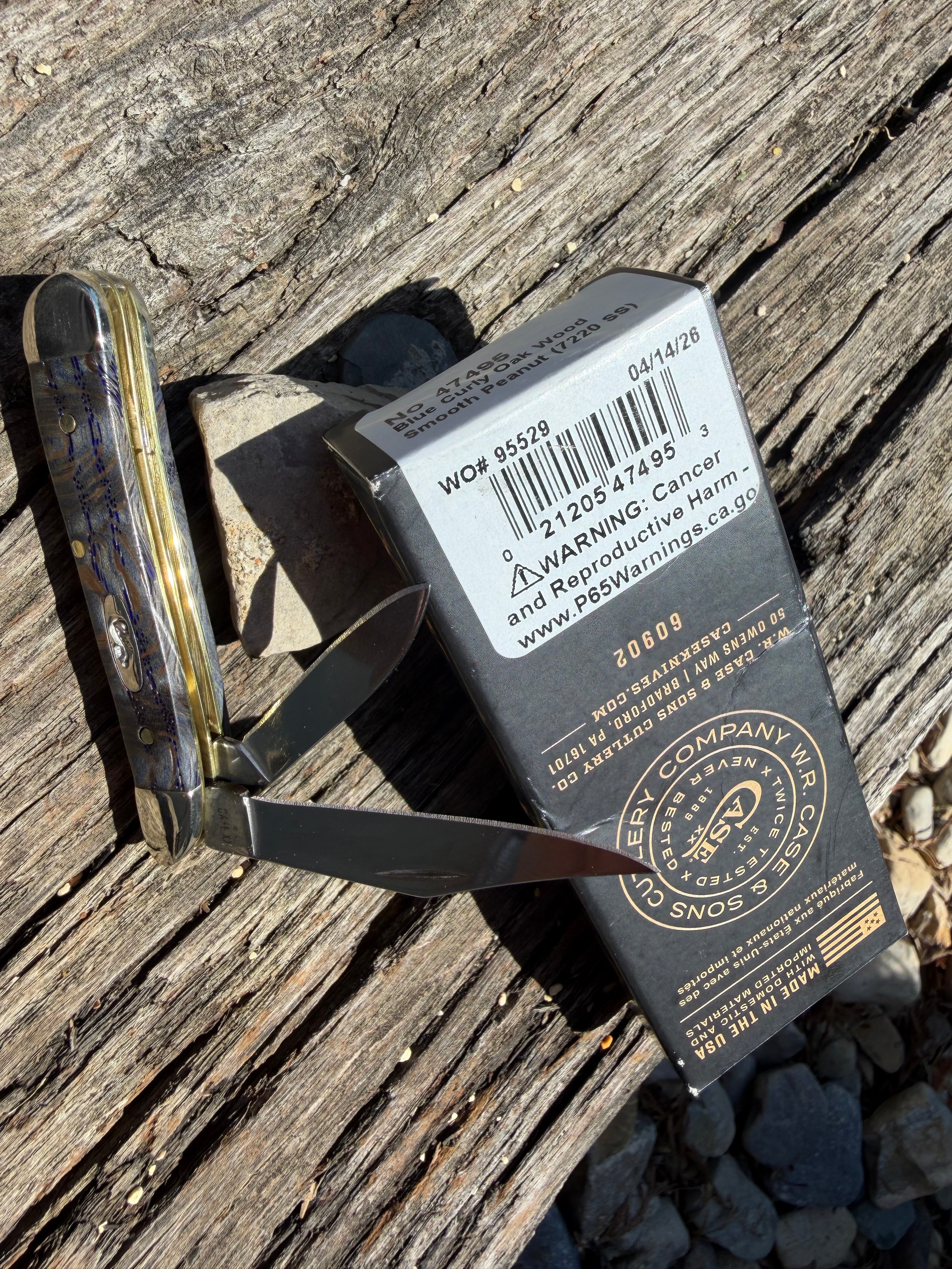 Case XX #47495 - Peanut - Blue Curly Oak Wood