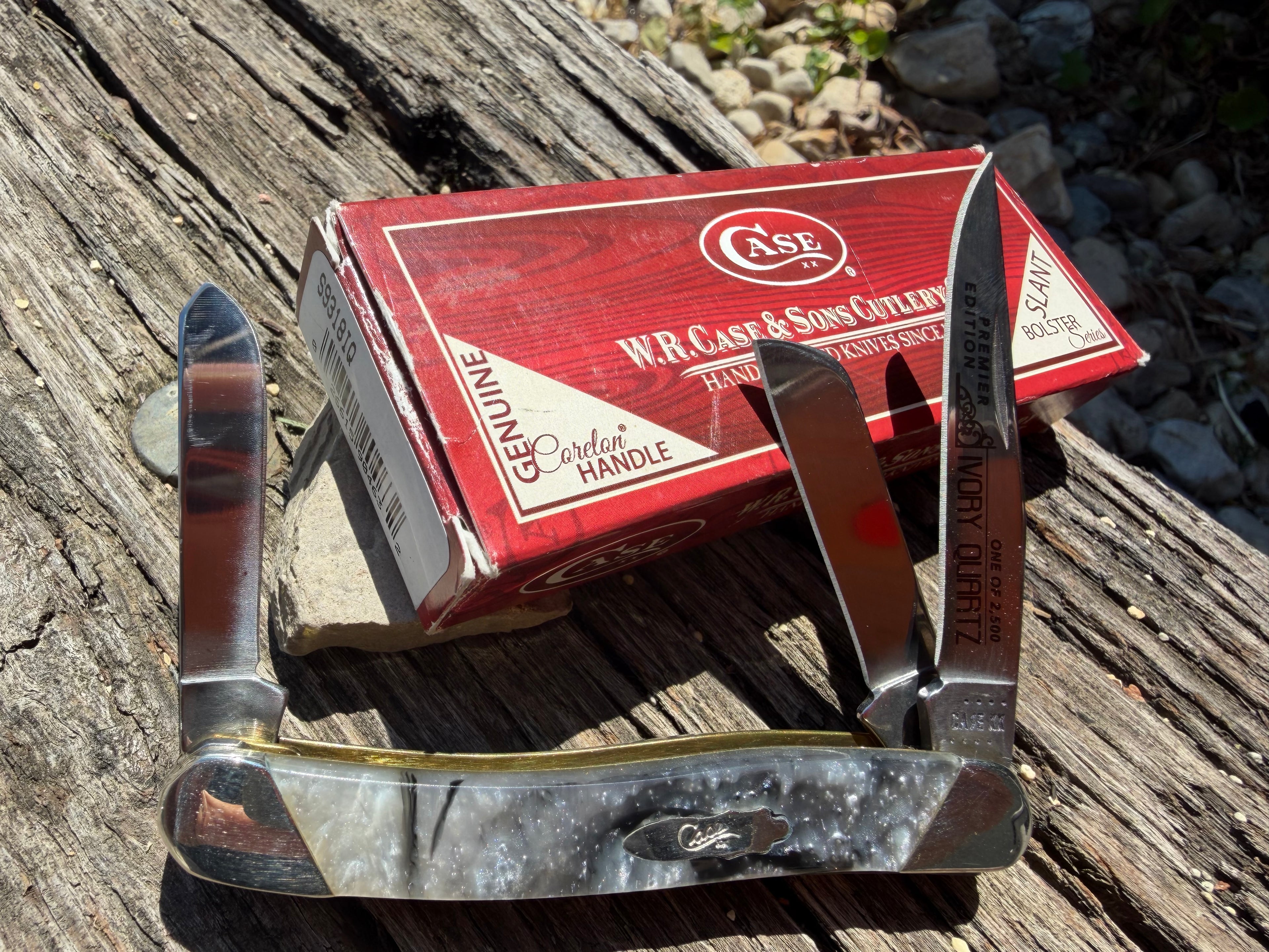 Case XX #S9318IQ Medium Stockman Ivory Quartz Corelon Handle 1/2500